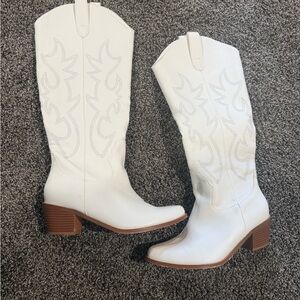 White Western-Style Knee High Women's Boots